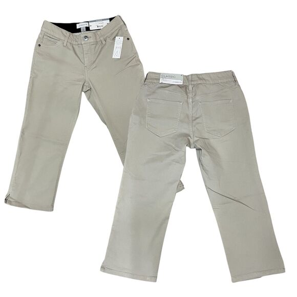 Liz Claiborne Classic Fit Straight Leg Cropped Khaki Pants Size 4 NWT - Picture 1 of 12
